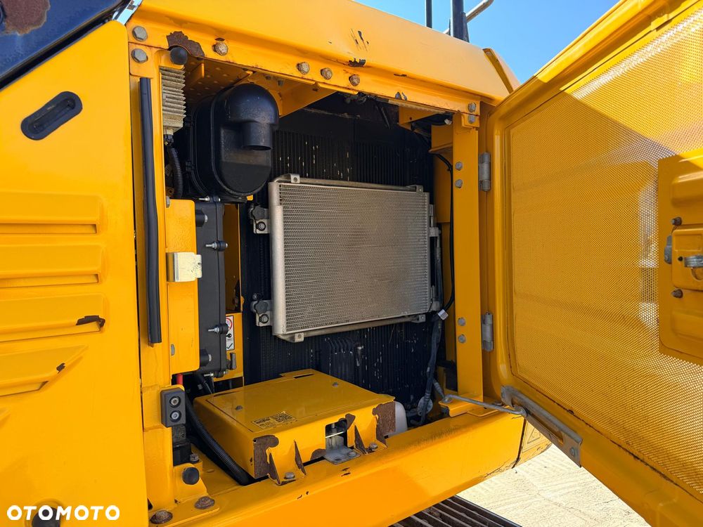 JCB 131X L 4F - 7