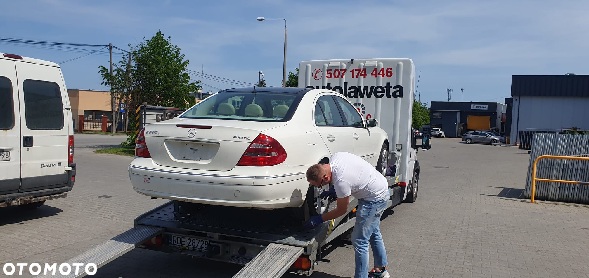 Mercedes-Benz Klasa E 500 4Matic Automatik Elegance - 13