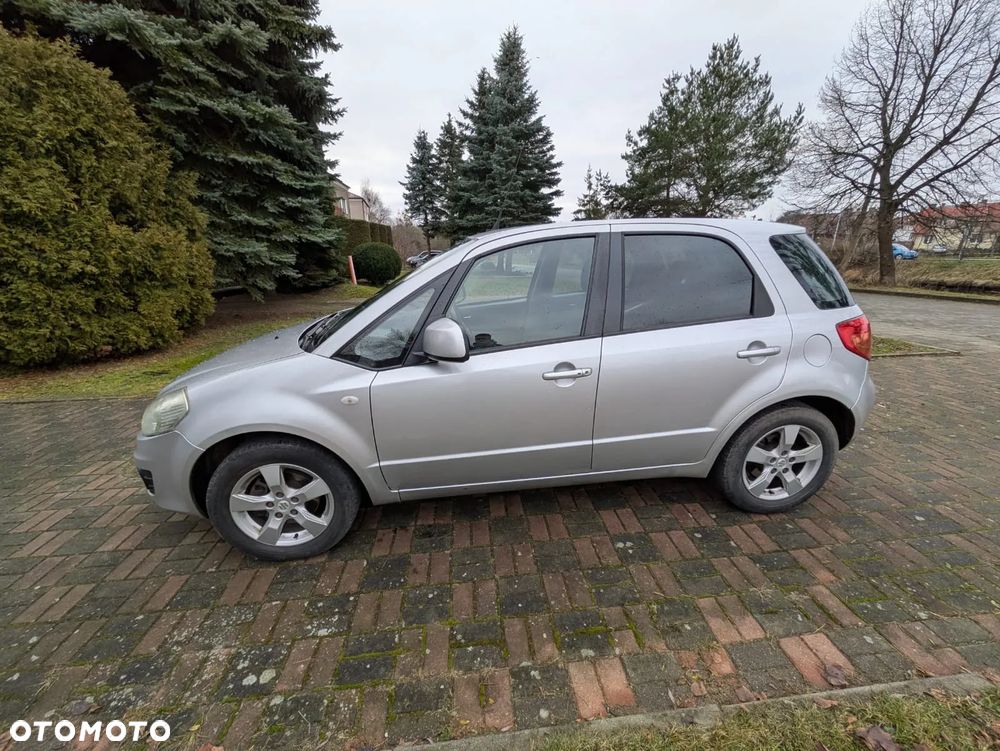 Suzuki SX4 1.6 Comfort - 2