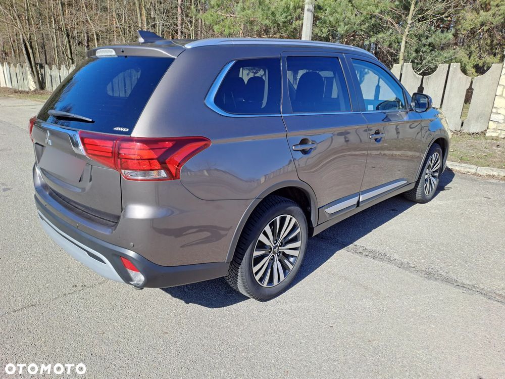 Mitsubishi Outlander 2.0 Intense 4WD CVT - 7