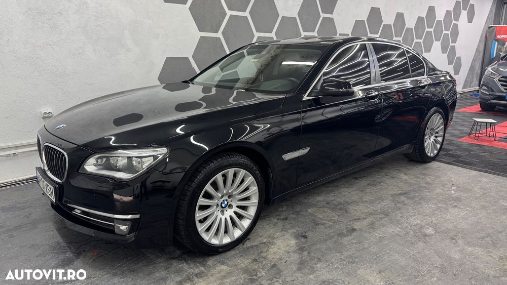 BMW Seria 7 730d xDrive Edition Exclusive - 13