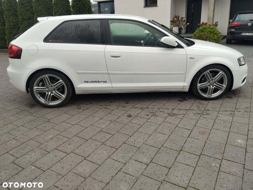 Audi A3 2.0 TDI DPF quattro S line Sportpaket - 2