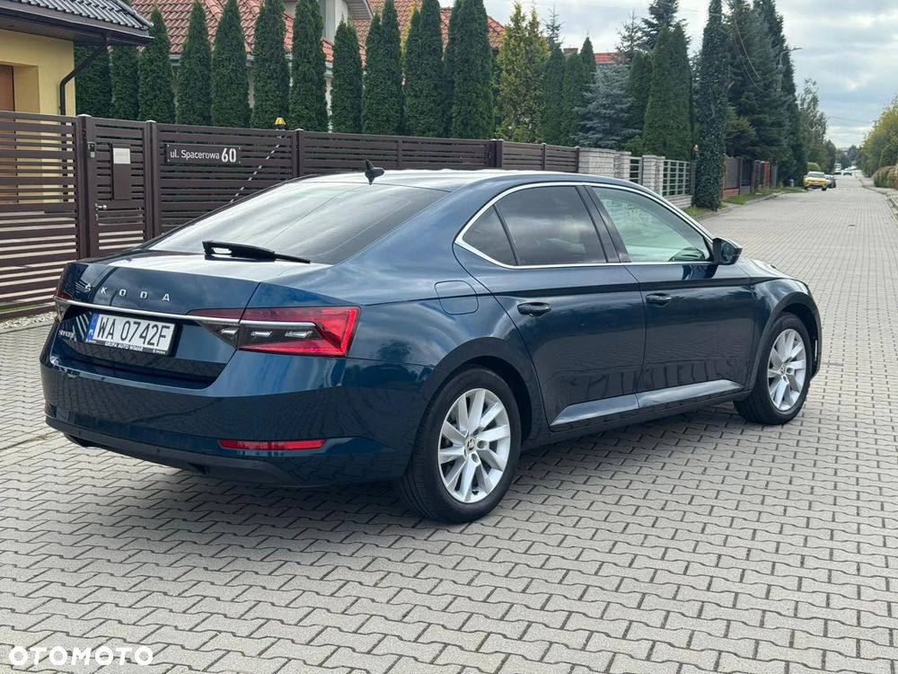 Skoda Superb 2.0 TDI SCR Ambition DSG - 5