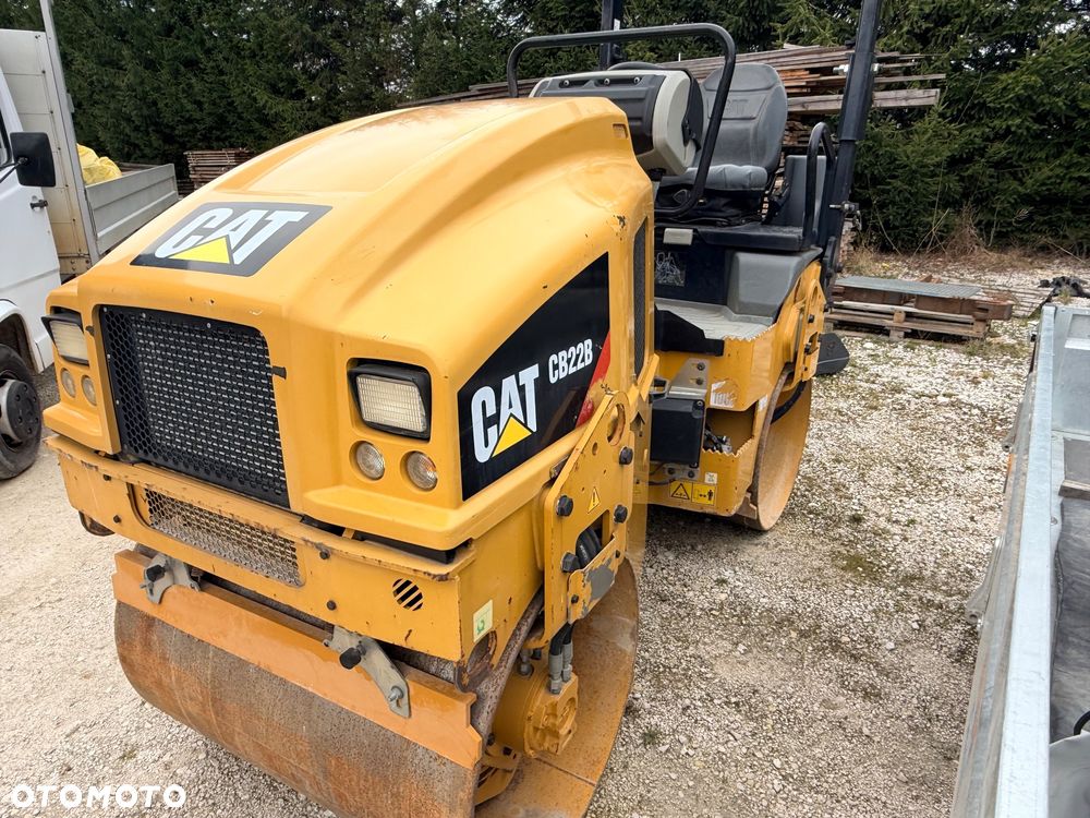 Caterpillar Walec drogowy CAT 100cm CB22B 2017r  zagęszczarka Catepillar CB 22 B Szer 100 cm Wibracja na oba bębny Zbiorniki na wodę Bomag  2,5 tony 24KW - 15