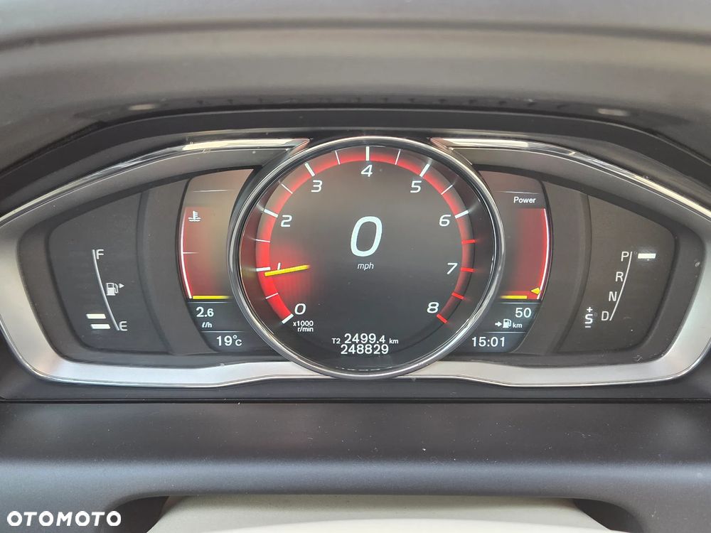 Volvo XC 60 T5 Drive-E Momentum - 16