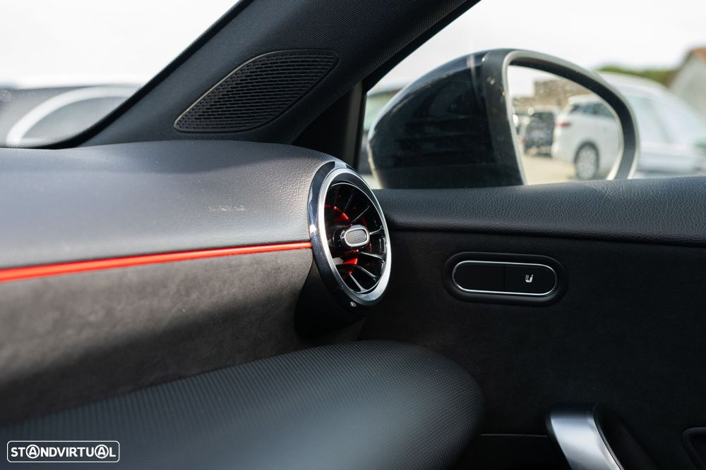 Mercedes-Benz A 35 AMG 4Matic Speedshift DCT 7G - 19