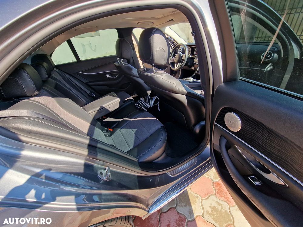 Mercedes-Benz E 220 d 4MATIC Aut. - 10