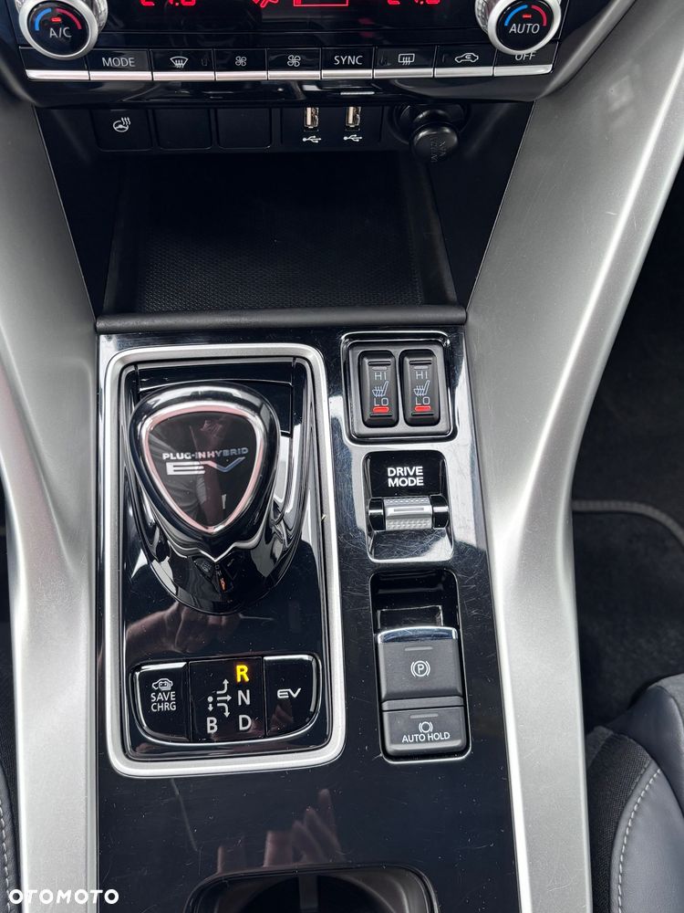 Mitsubishi Eclipse Cross 2.4 PHEV Intense Plus - 26