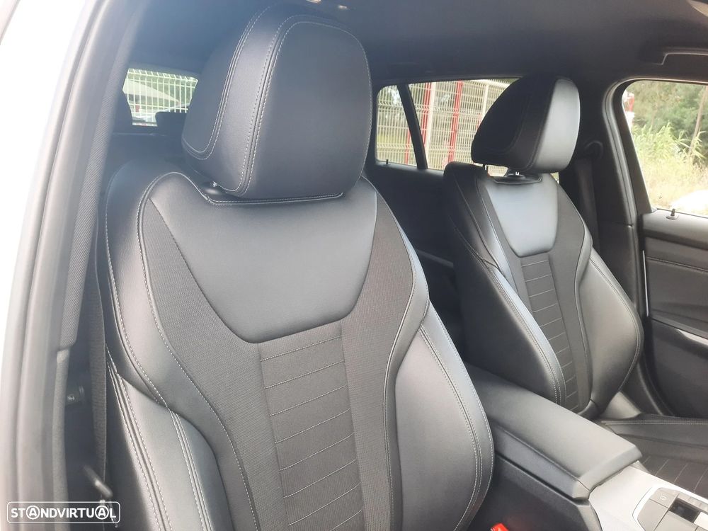 BMW 320 e Line Sport Auto - 35