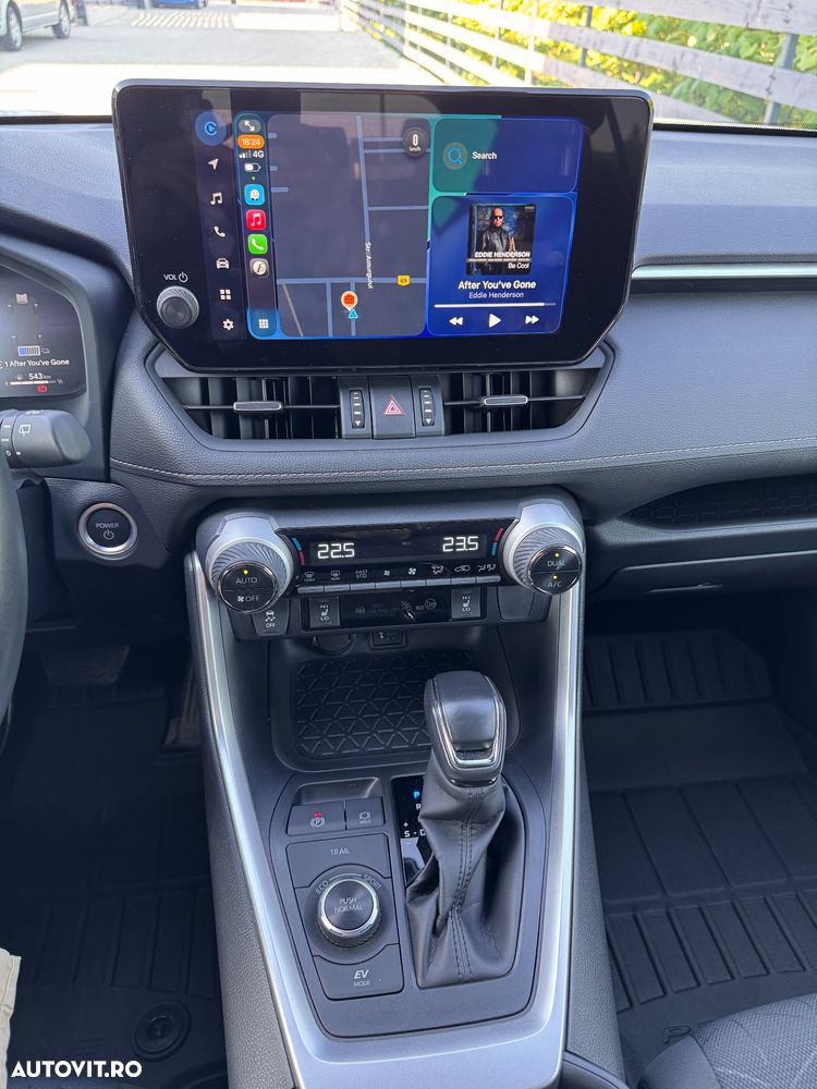 TOYOTA RAV4 2024 — imagine 5