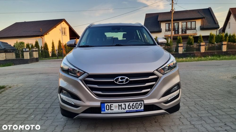 Hyundai Tucson 2.0 CRDi 4WD Automatik Passion Plus - 30
