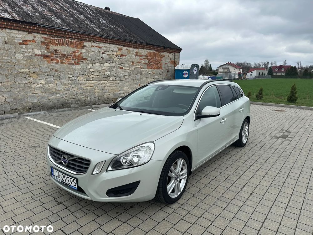 Volvo V60 D3 Edition - 1