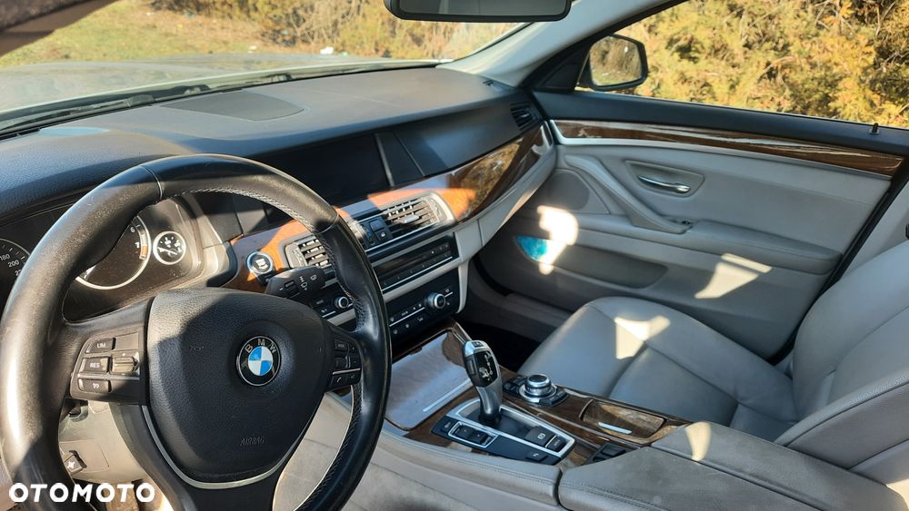 BMW Seria 5 535i - 6