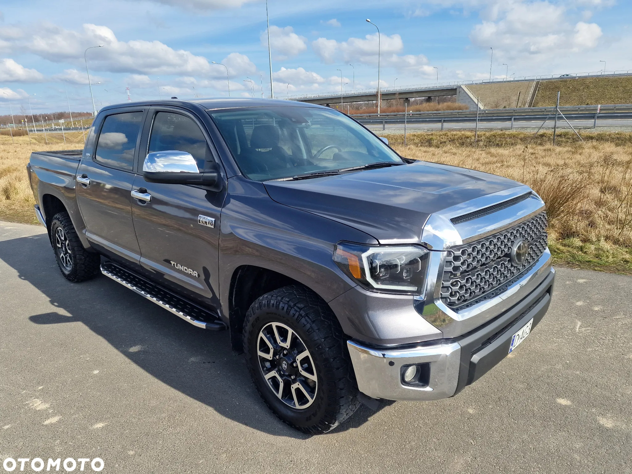 Toyota Tundra - 5