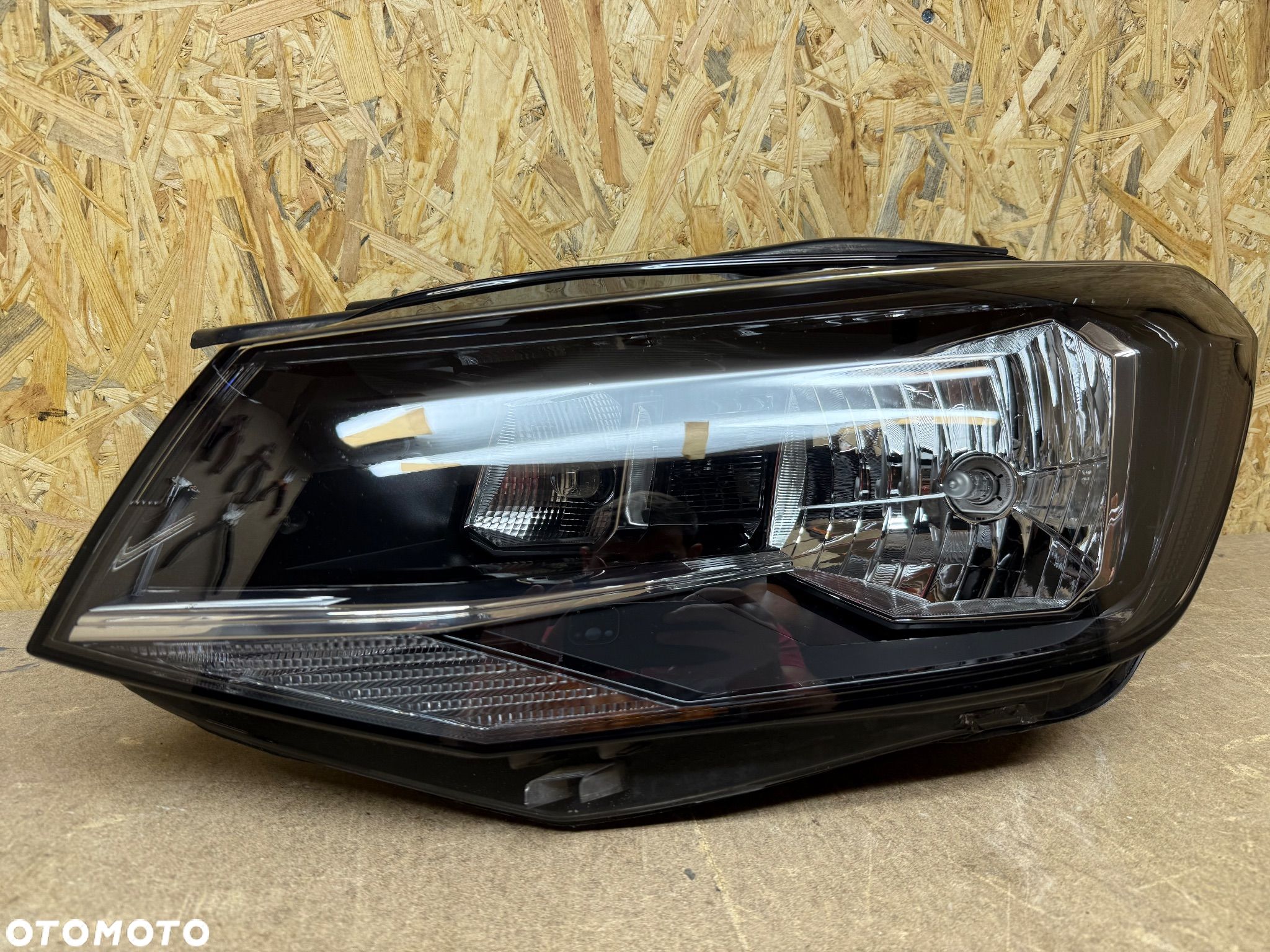 LAMPA LEWA ZWYKŁA H7 VOLKSWAGEN CADDY V 2K1 2K1941015A - 1