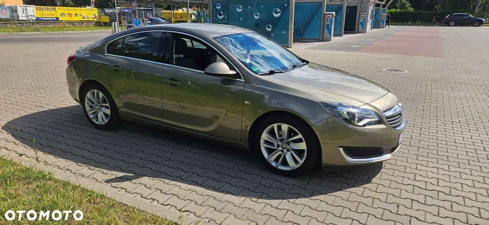 Opel Insignia - 14