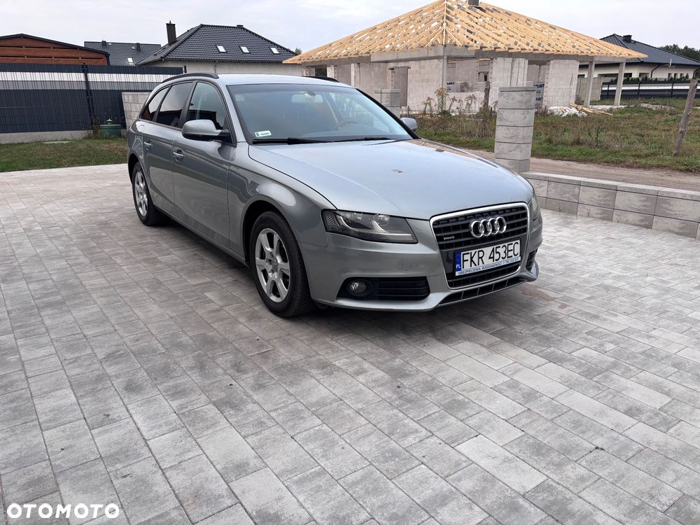 Audi A4 Avant - 1