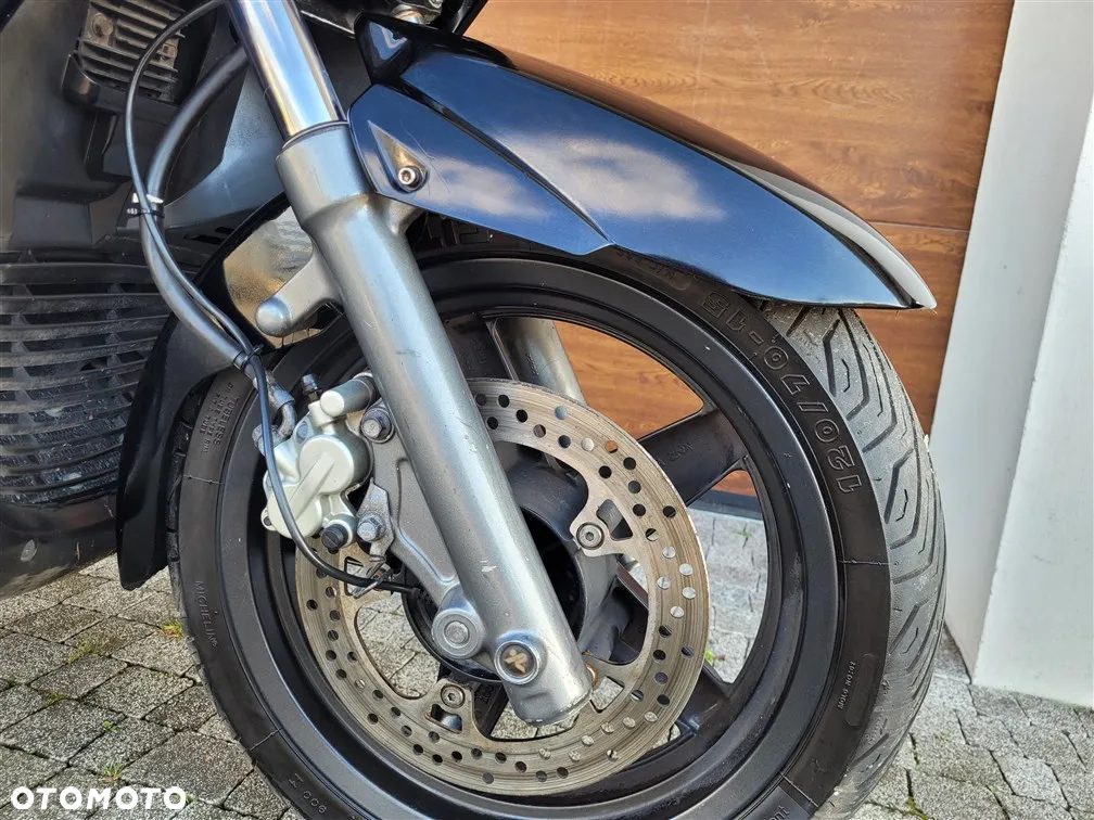 Yamaha X-max - 21