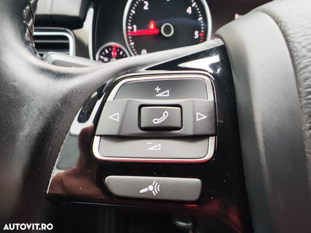 Volkswagen Touareg 3.0 V6 TDI BMT - 24