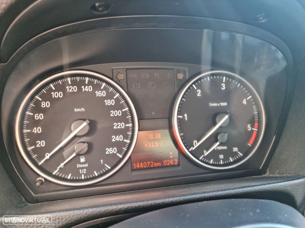 BMW 320 d Coupe - 17