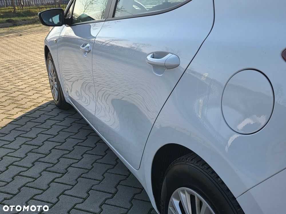 Kia Ceed 1.4 CVVT Fifa World Cup Edition - 12
