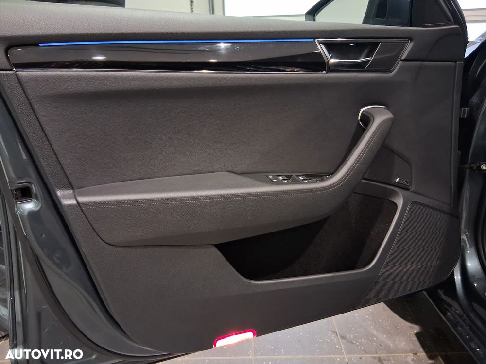 Skoda Superb 2.0 TSI 4X4 DSG Laurin & Klement - 15