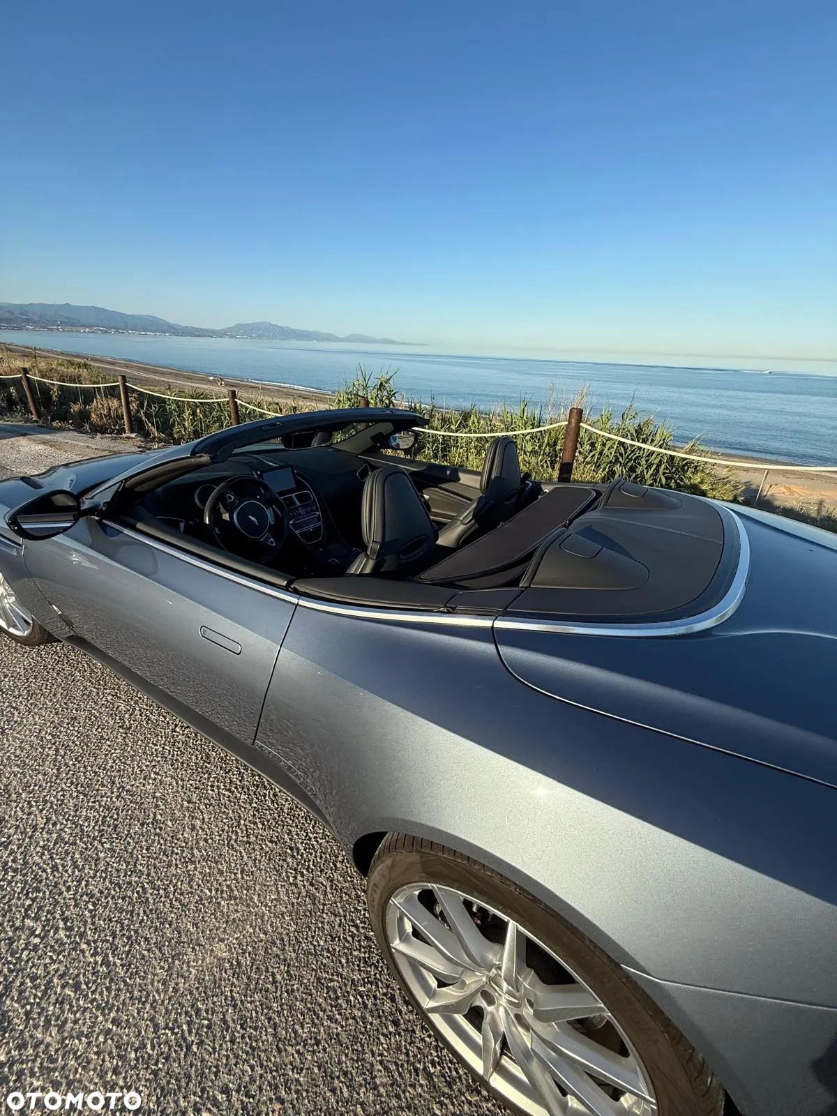 Aston Martin DB11 V8 Volante - 10