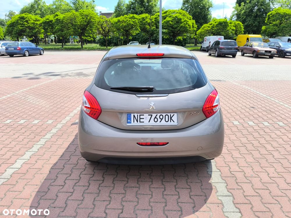 Peugeot 208 1.2 VTi Allure - 14