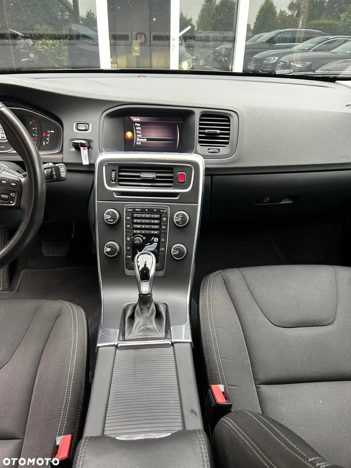 Volvo V60 D4 AWD Drive-E Kinetic - 13