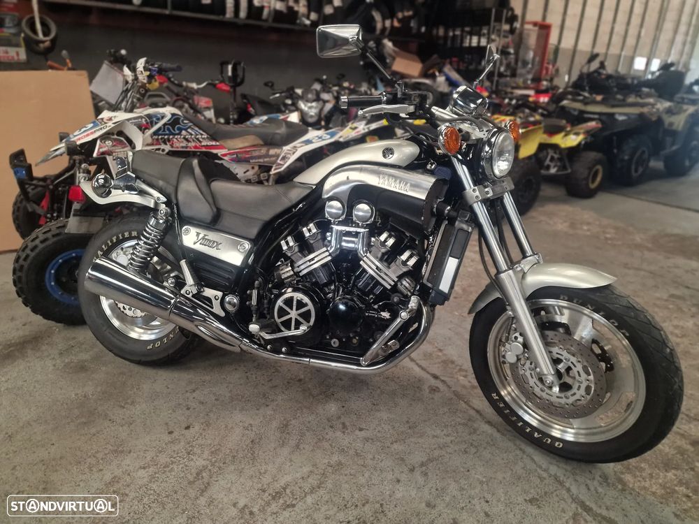 Yamaha Vmax - 1
