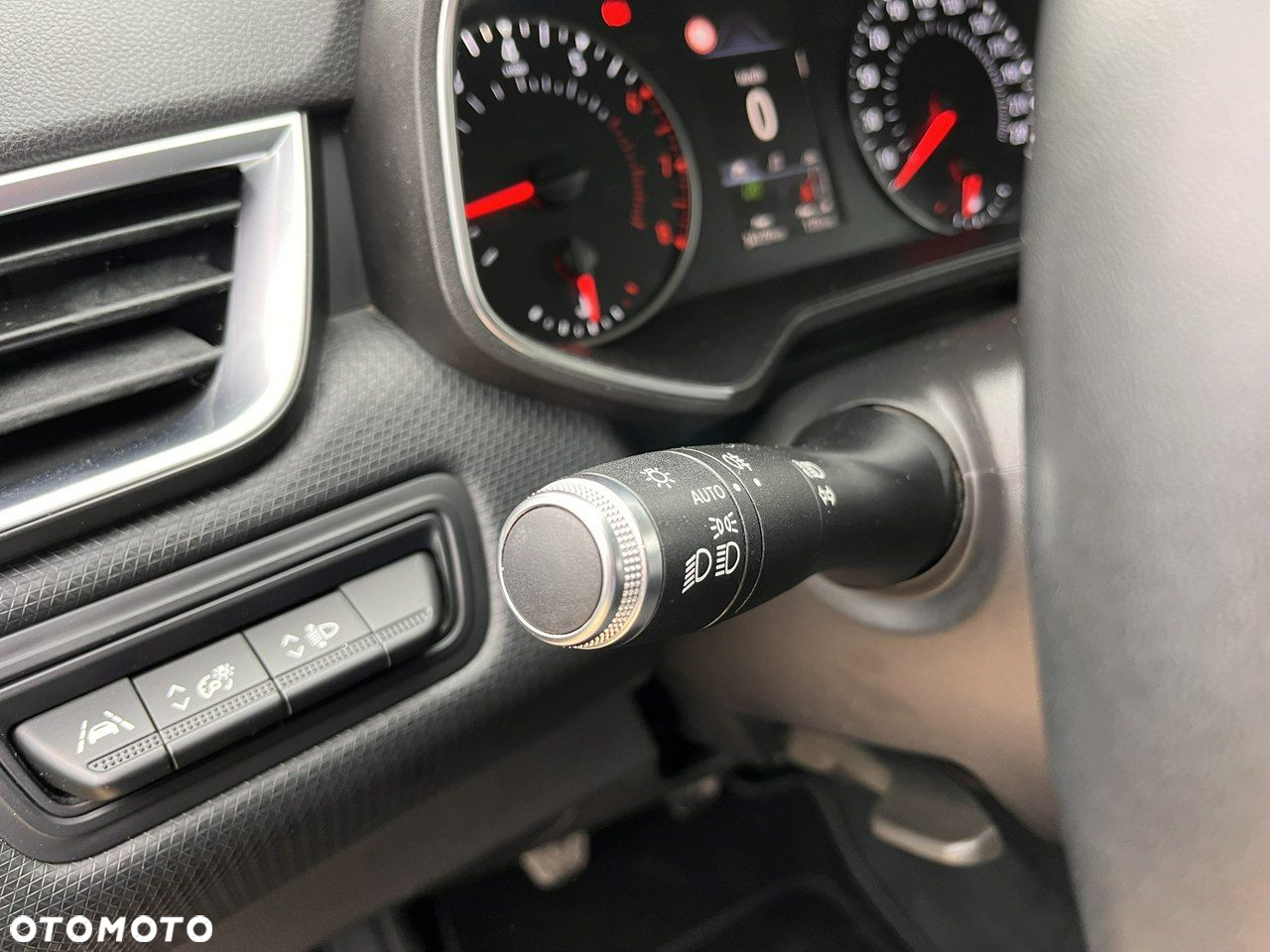 Renault Clio - 27