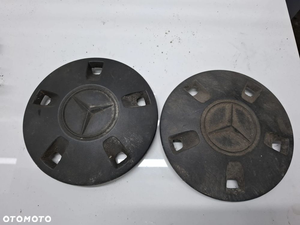 KOŁPAK DEKIELEK MERCEDES W447 VITO A4474011600