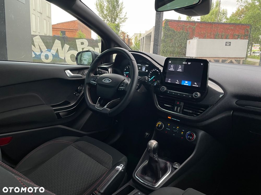 Ford Fiesta 1.1 S&S ST-LINE - 15