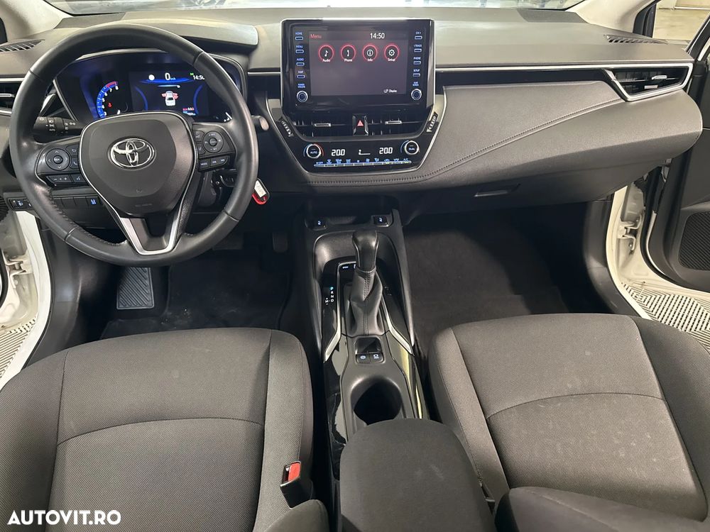 Toyota Corolla - 10