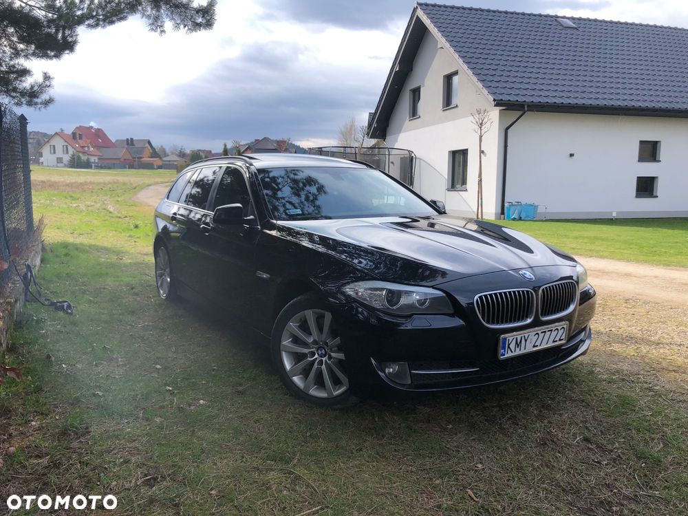 BMW Seria 5 530d xDrive - 7