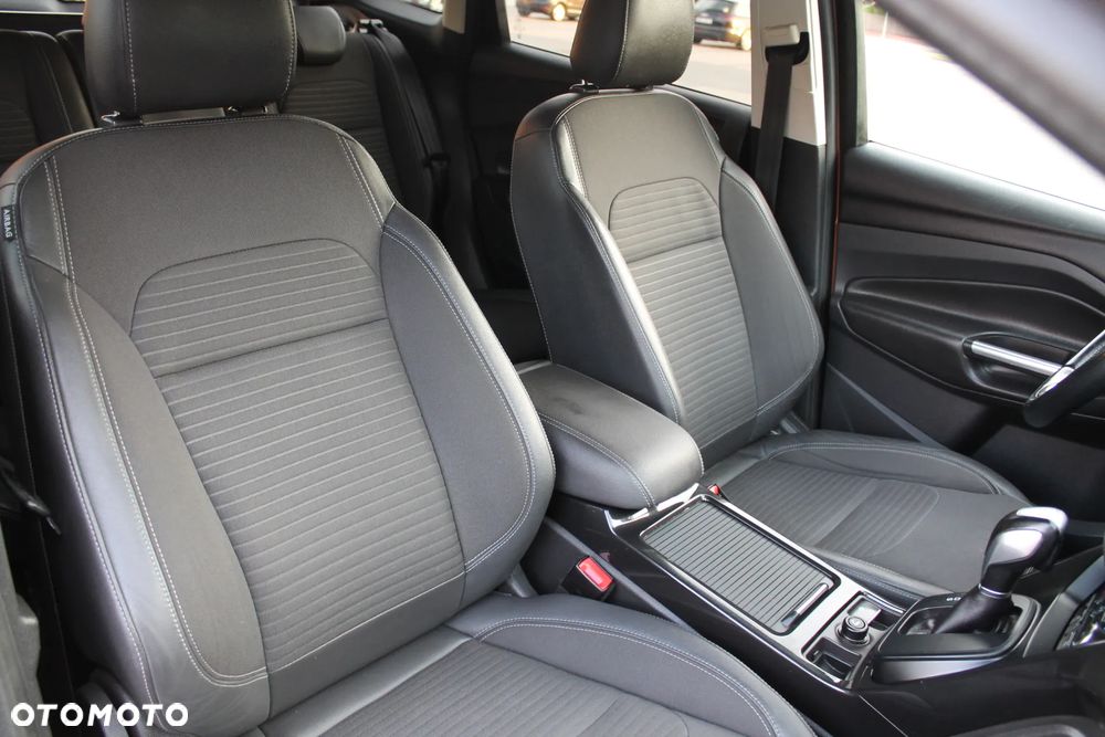 Ford Kuga - 23