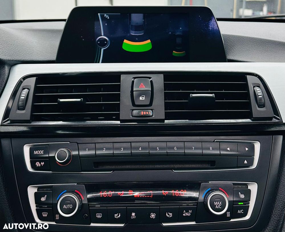 BMW Seria 3 318d Aut. Blue Performance Sport Line - 27