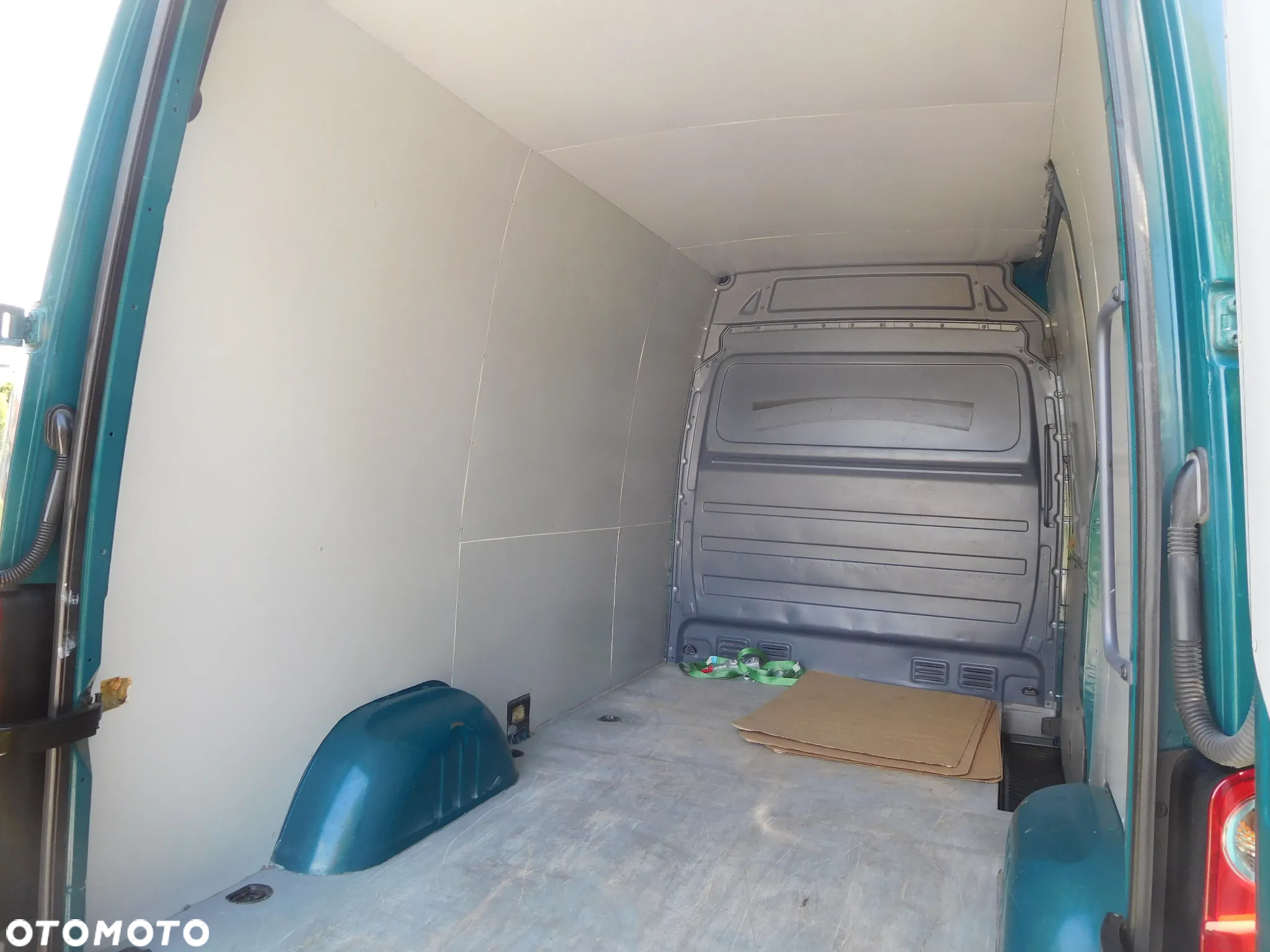 Volkswagen Crafter - 16