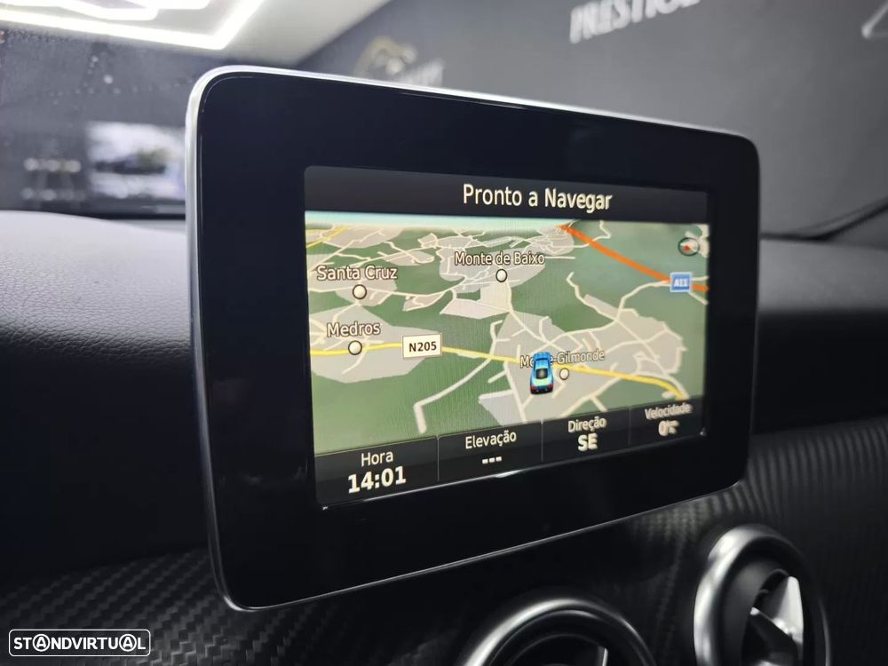 Mercedes-Benz A 180 d AMG Line - 31