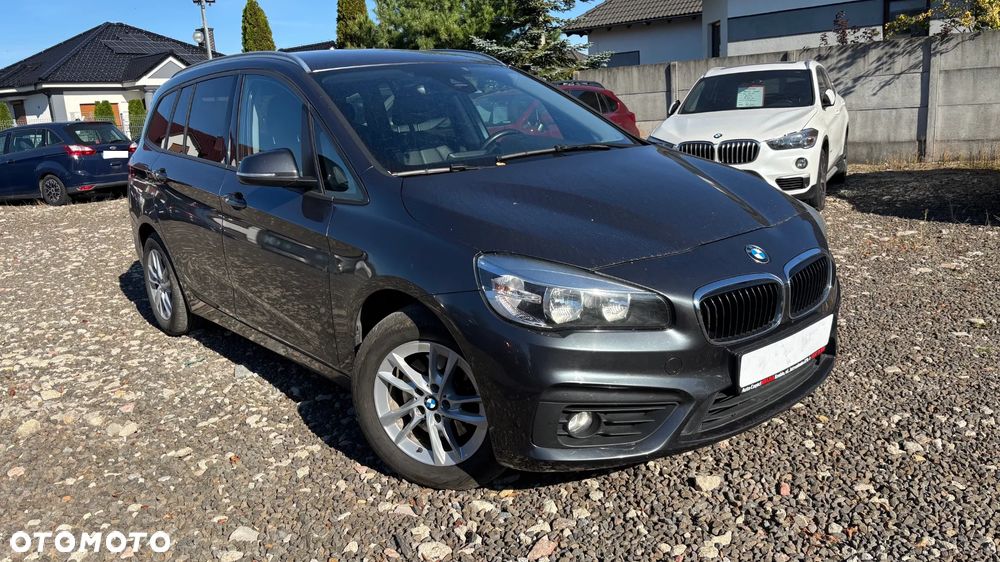 BMW Seria 2 218d - 18