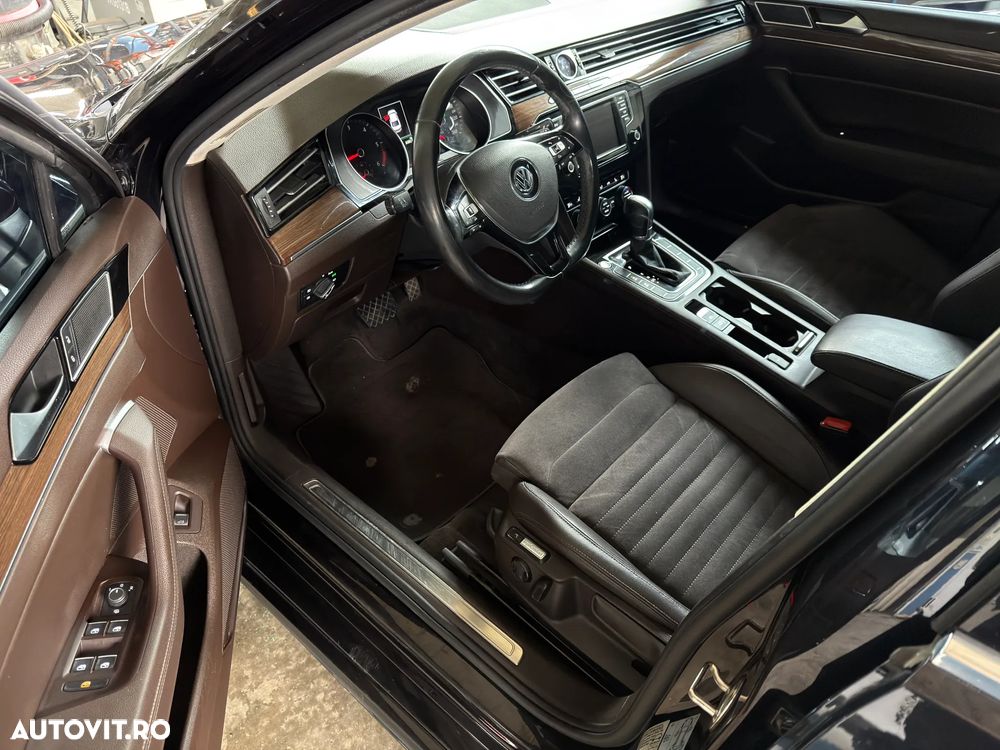 Volkswagen Passat 2.0 TDI DSG 4Motion Highline - 11