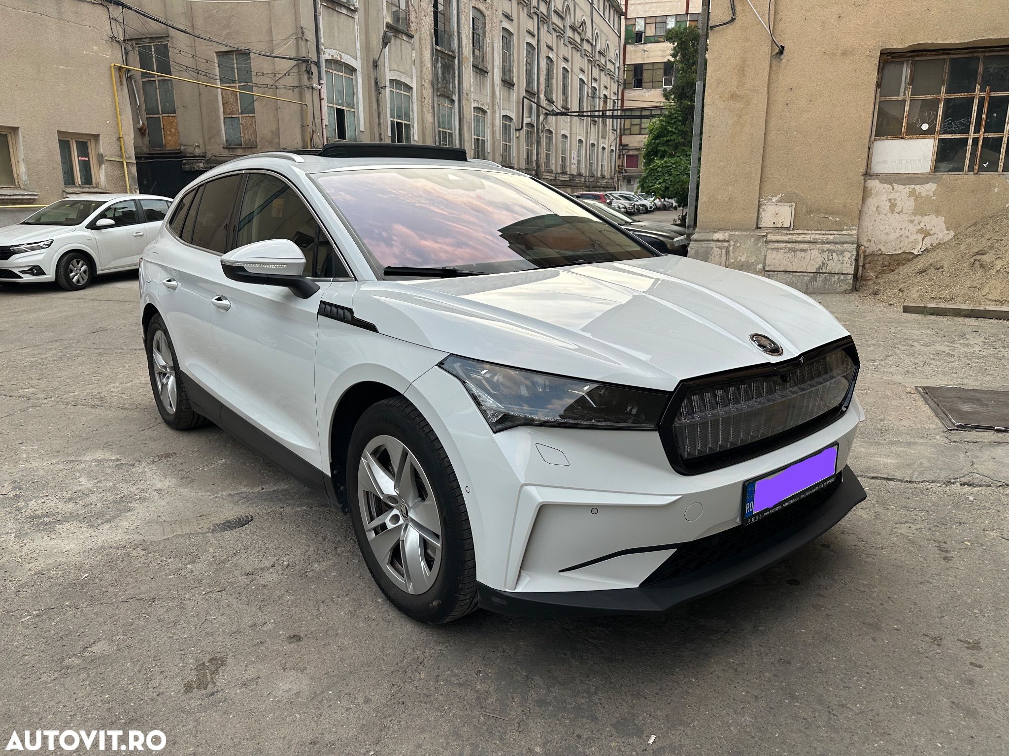 Skoda Enyaq iV Electric 80 - 1