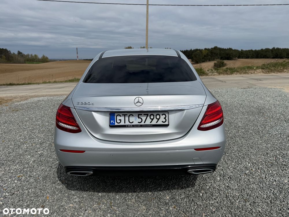 Mercedes-Benz Klasa E 220 d 9G-TRONIC Sportstyle Edition - 26