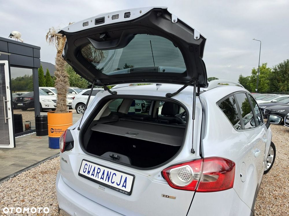 Ford Kuga 2.0 TDCi 4x4 Titanium - 33