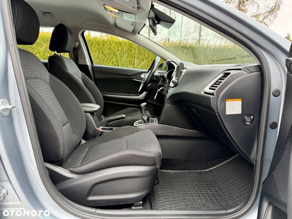 Kia Ceed 1.6 CRDi SCR M - 15