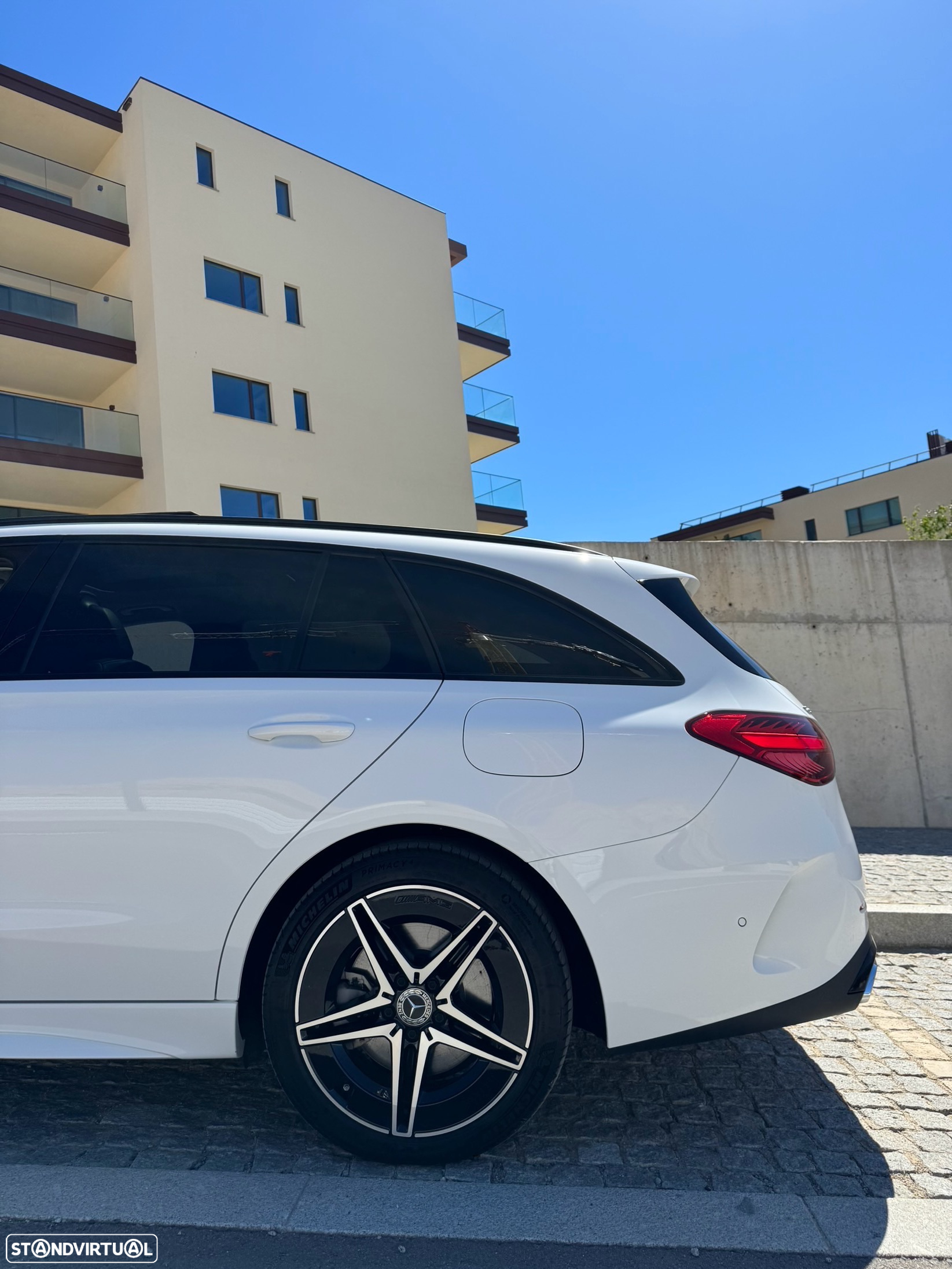 Mercedes-Benz C 300 e AMG Line - 18