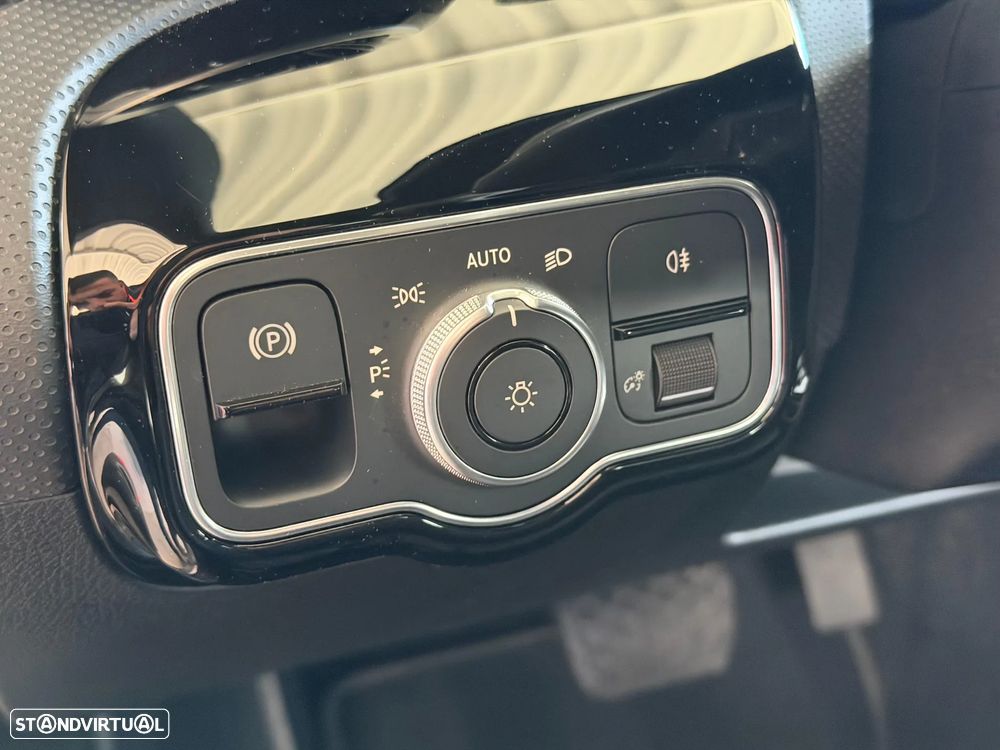 Mercedes-Benz CLA 250 e 8G-DCT Progressive - 20