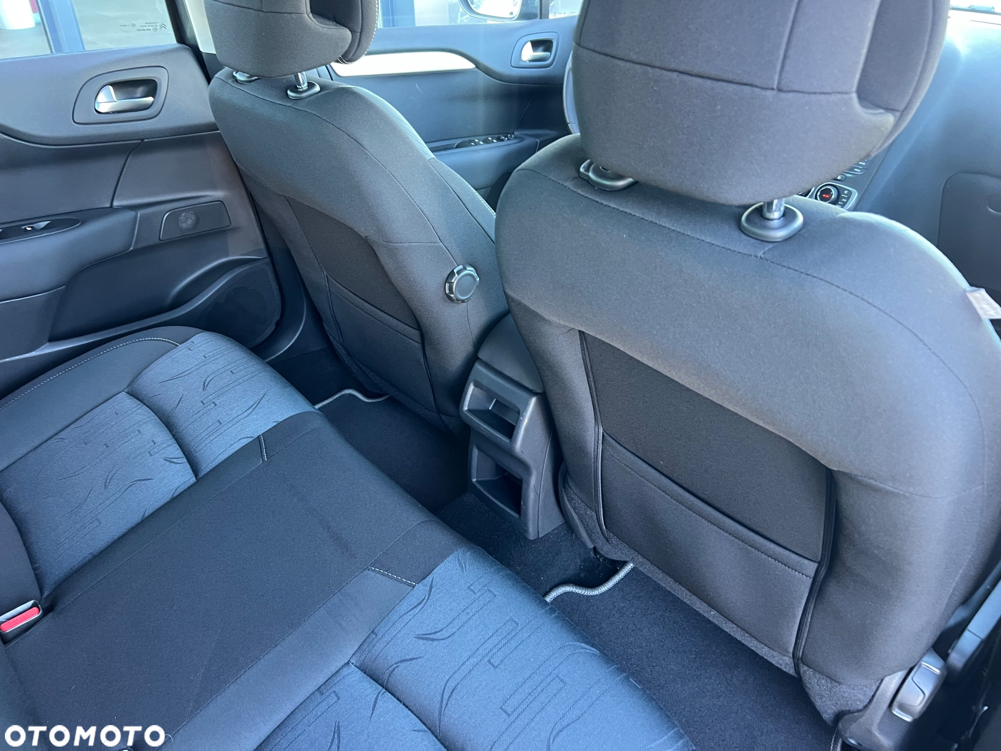 Citroën C4 HDi 90 Attraction - 11