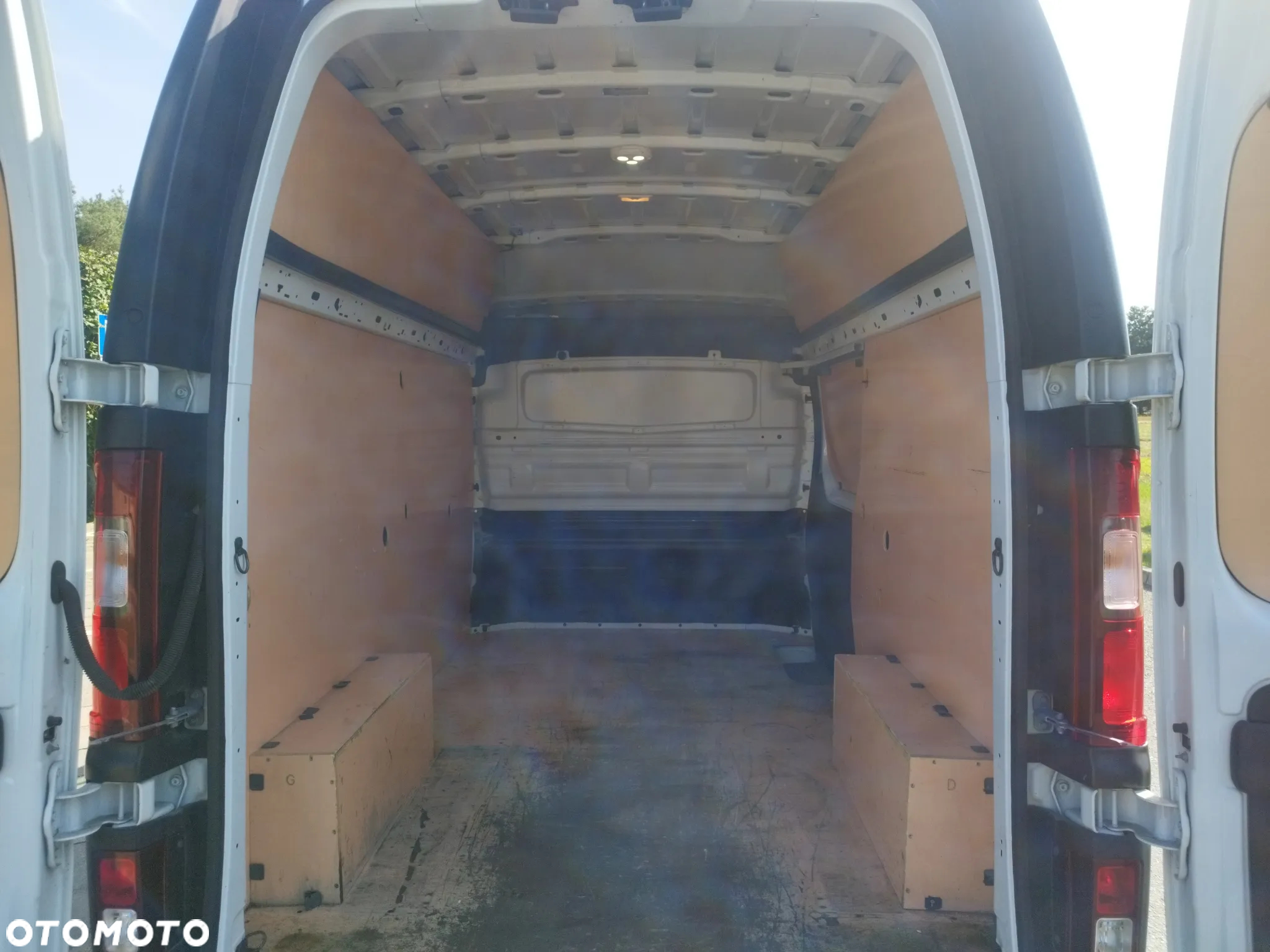 Renault Trafic - 10