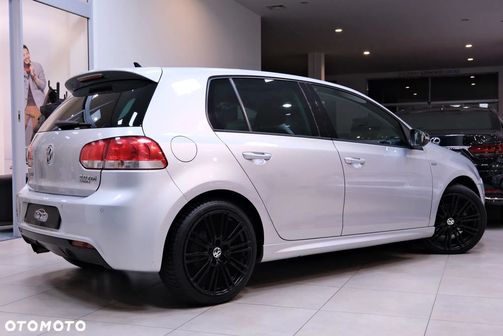 Volkswagen Golf 2.0 TDI DPF BlueMotion Technology DSG MATCH - 16